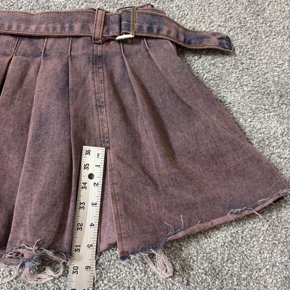 Fashion Nova Skirt Womens XL Pink Denim Pleated Mini Belted Raw Hem Micro Grunge - Picture 11 of 11